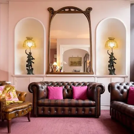Korner Chatelet Hotel